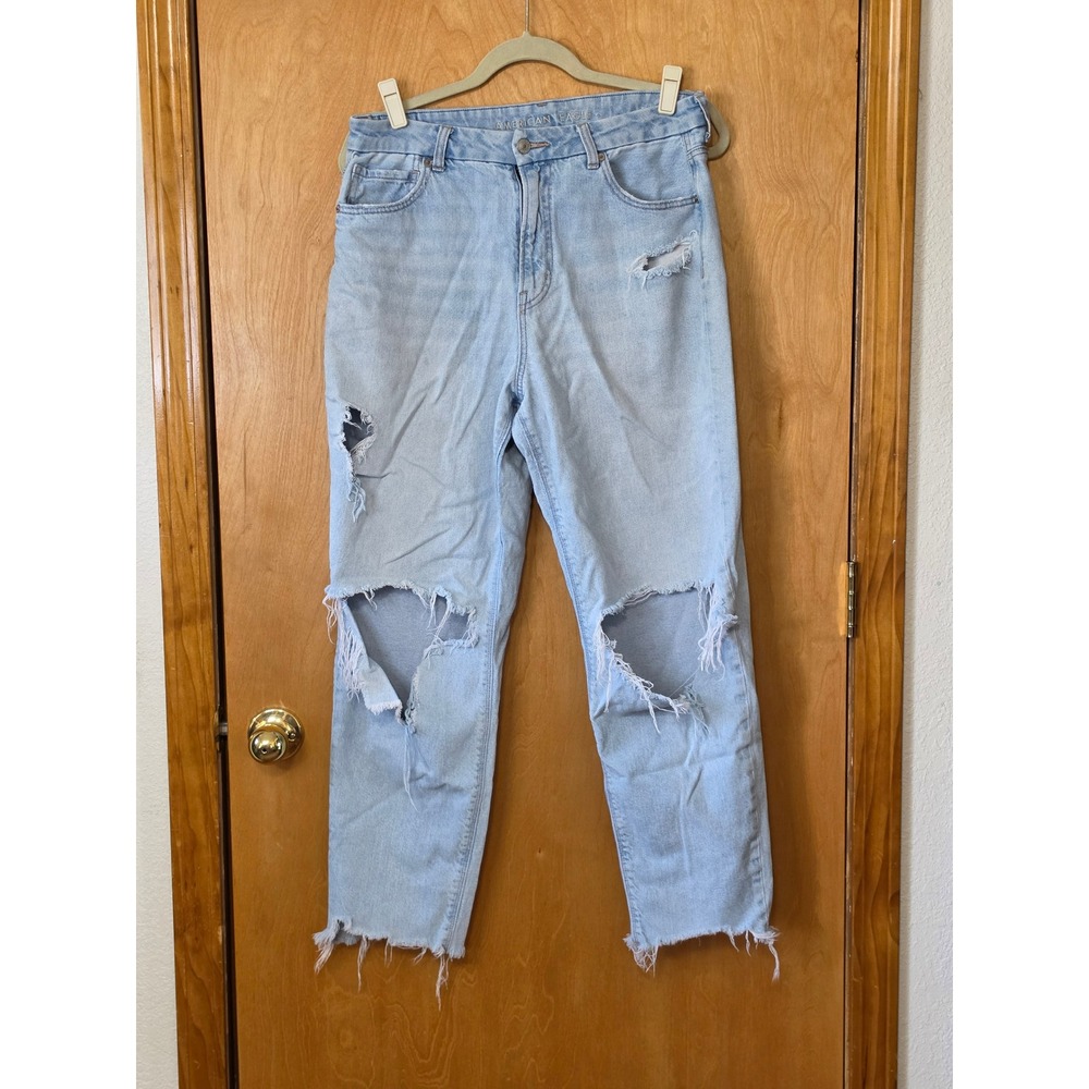 American Eagle Curvy Mom Jean Light Wash Distressed Ripped Denim Size 12 Regular